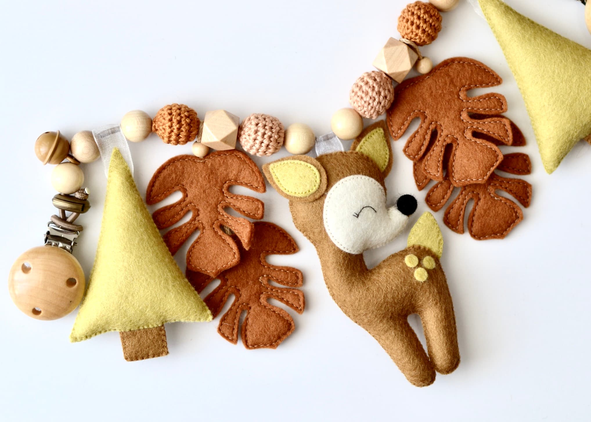 Kinderwagenkette Hirsch und Baum, Waldmotiv, Geschenk Geburt Taufe