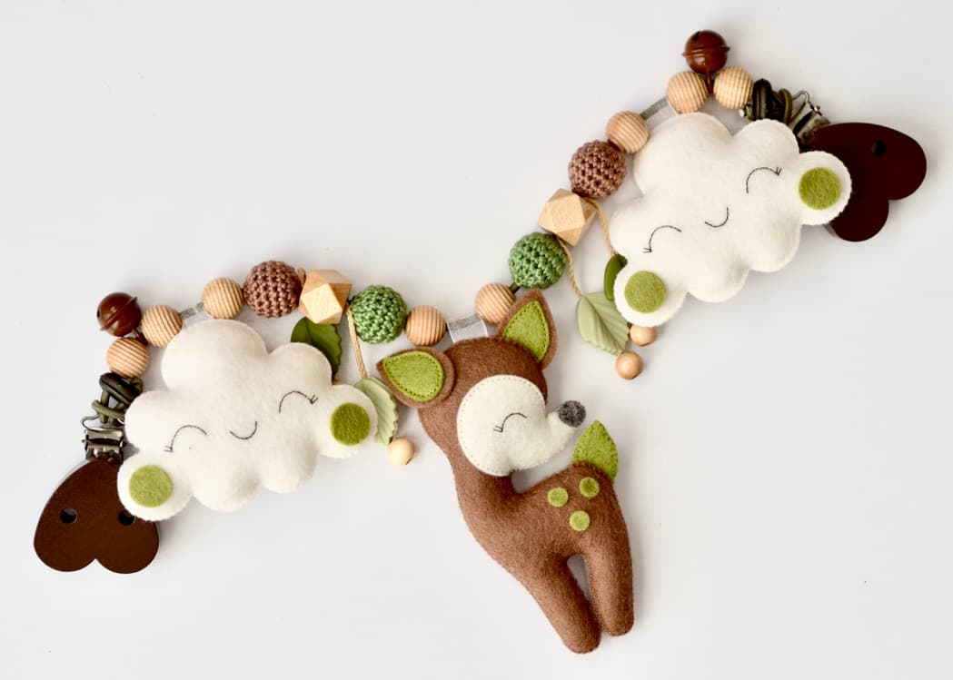 Kinderwagenkette Hirsch mit Wolken - 2