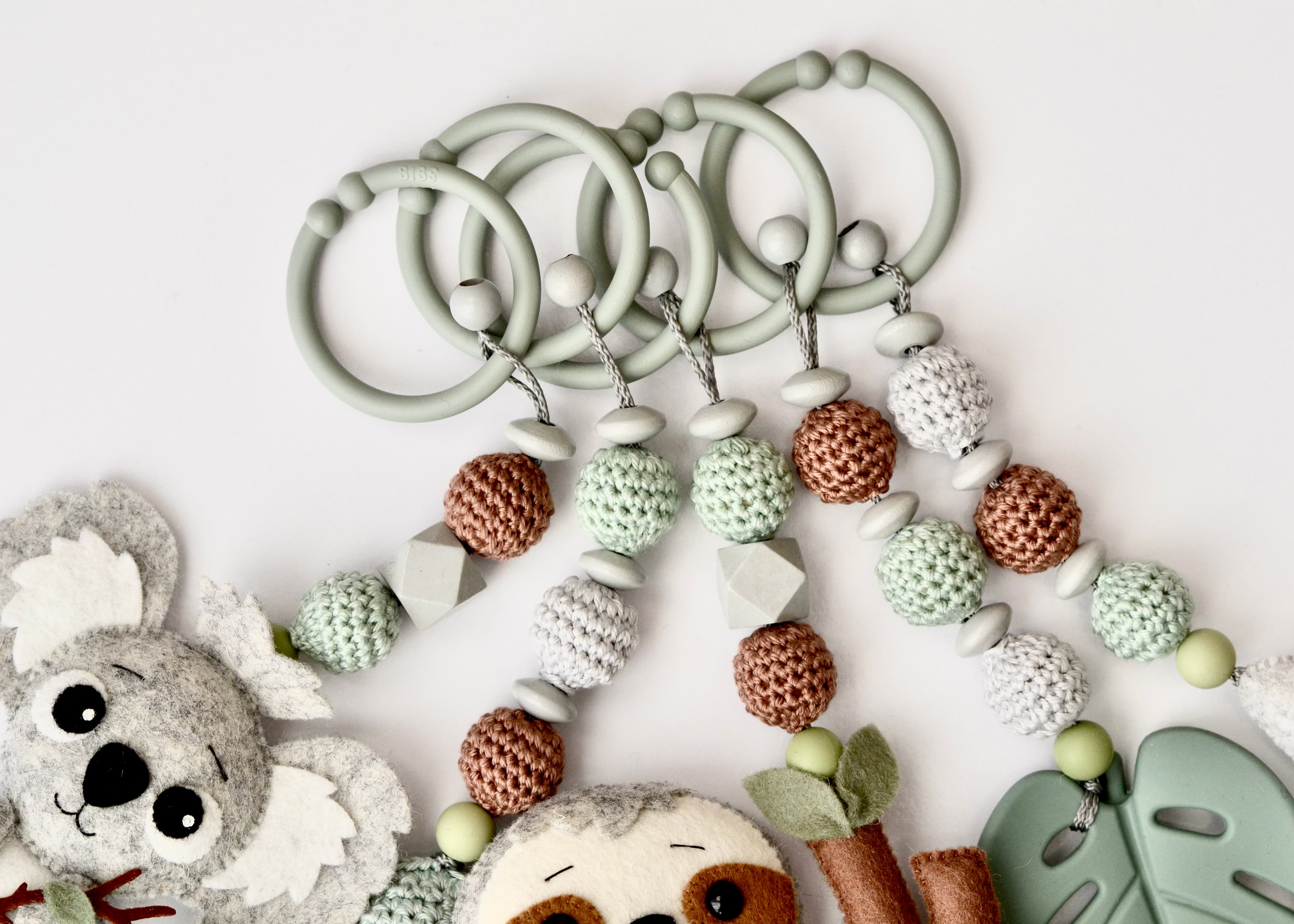 Spielbogen Set Faultier Koala Monstera Stern Kaktus, Anhängern Filz - 3